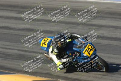 media/Mar-21-2025-CVMA Friday Practice (Fri) [[30cd4fe323]]/2-Racer 1/Session 2 (Bowl)/